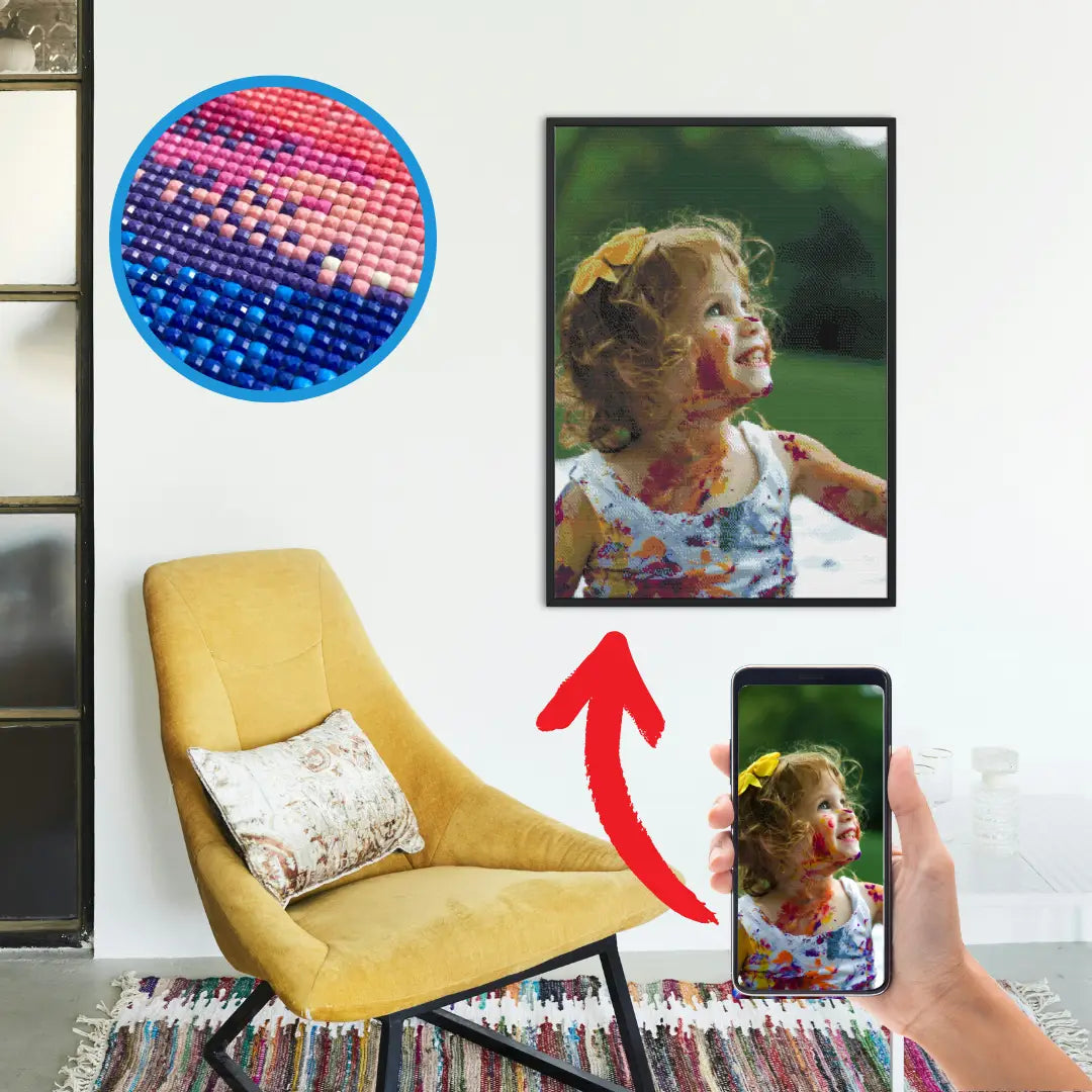 Gepersonaliseerd Diamond Painting van een foto op smartphone, weergegeven in huisdecoratie